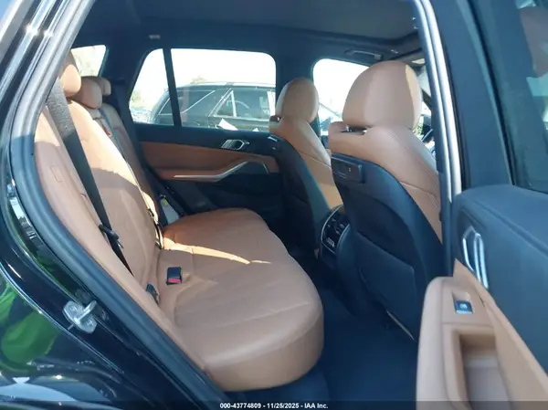 5UXCR4C07P9R10285 2023 BMW X5 - Image 8