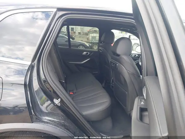 5UXCR4C08L9C72643 2020 BMW X5 - Image 8