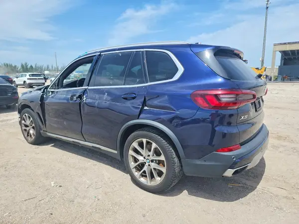 5UXCR4C08L9C75073 2020 BMW X5 - Image 2
