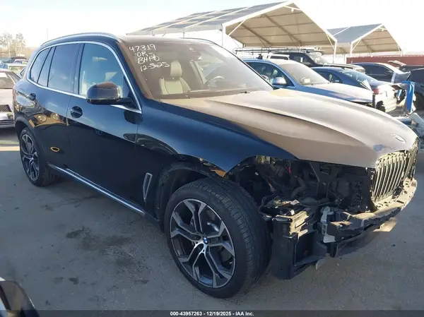 5UXCR4C08M9F65444 2021 BMW X5 - Image 1