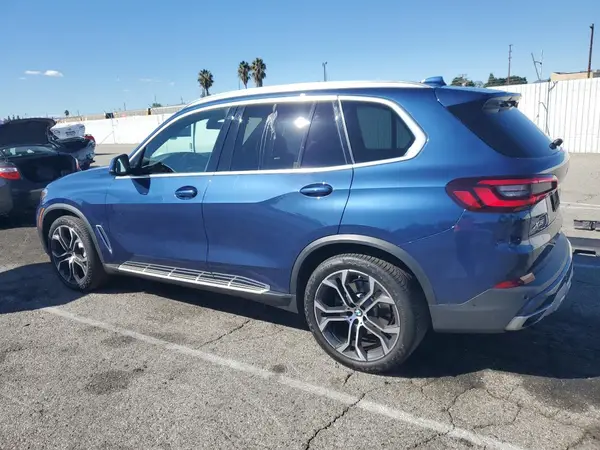 5UXCR4C08N9K27539 2022 BMW X5 - Image 2