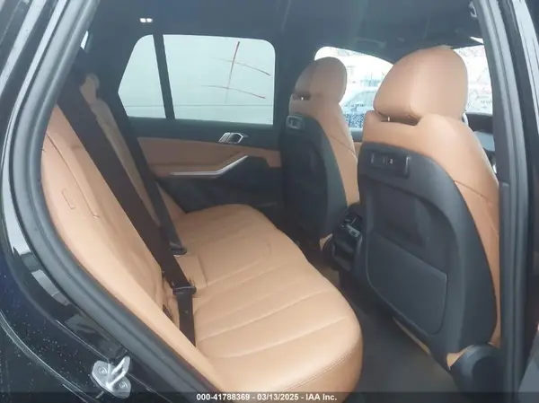 5UXCR4C08N9M23772 2022 BMW X5 - Image 8