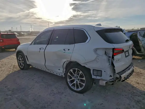 5UXCR4C08N9N26805 2022 BMW X5 - Image 2
