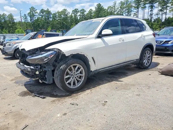 5UXCR4C08P9P33679 2023 BMW X5 - Image 1
