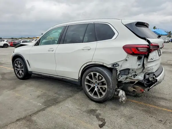 5UXCR4C08P9R70639 2023 BMW X5 - Image 2