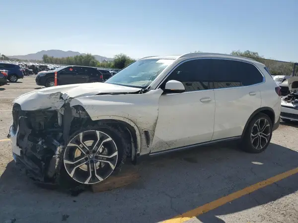 5UXCR4C08P9R89658 2023 BMW X5 - Image 1