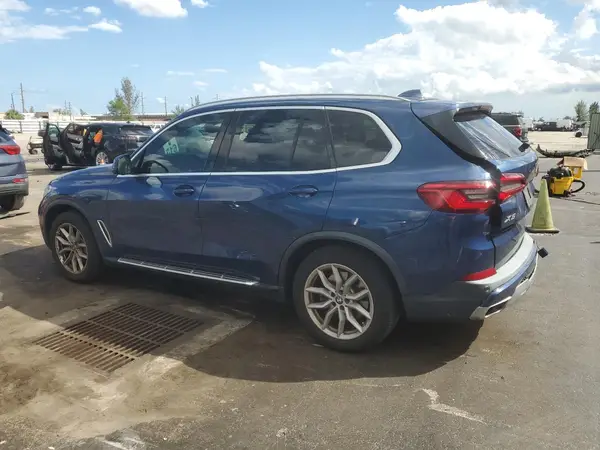 5UXCR4C09L9B66427 2020 BMW X5 - Image 2