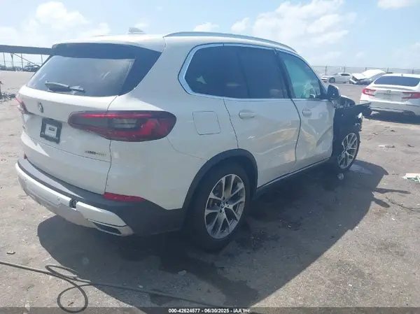 5UXCR4C09L9C22141 2020 BMW X5 - Image 2