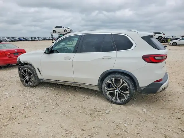 5UXCR4C09L9C59898 2020 BMW X5 - Image 2