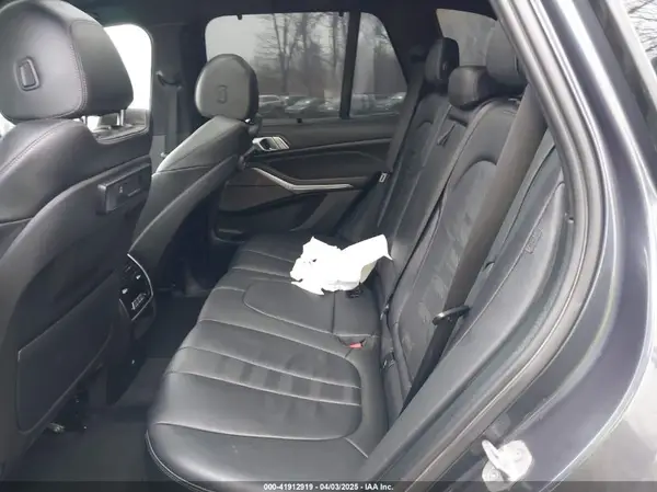5UXCR4C09LLT18822 2020 BMW X5 - Image 8