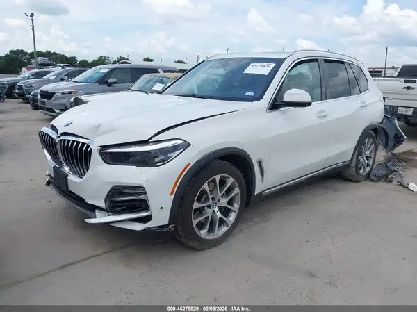 5UXCR4C09LLW63610 2020 BMW X5 - Image 2