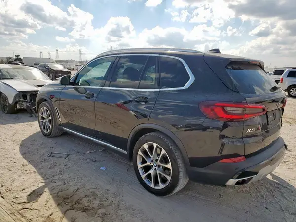 5UXCR4C09M9E35902 2021 BMW X5 - Image 2