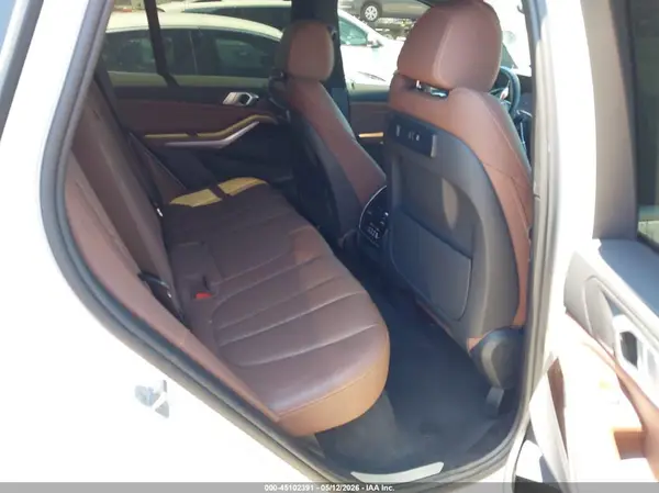 5UXCR4C09M9G37882 2021 BMW X5 - Image 8
