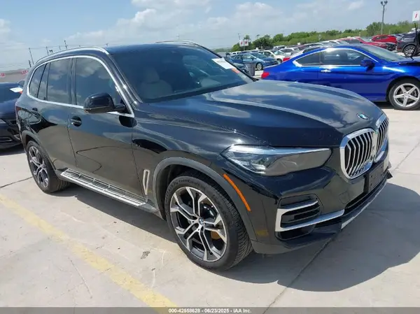 5UXCR4C09N9J32813 2022 BMW X5 - Image 1