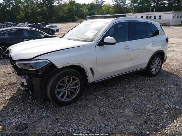 5UXCR4C09N9J59686 2022 BMW X5 - Image 2