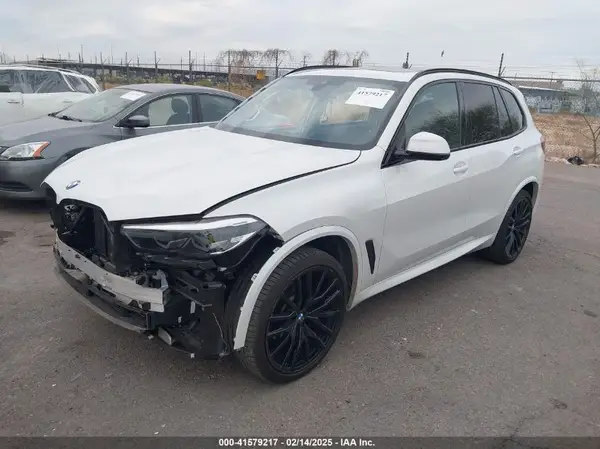5UXCR4C09N9K29185 2022 BMW X5 - Image 2
