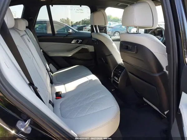 5UXCR4C09P9N65731 2023 BMW X5 - Image 8