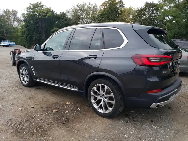 5UXCR4C09P9R55275 2023 BMW X5 - Image 2