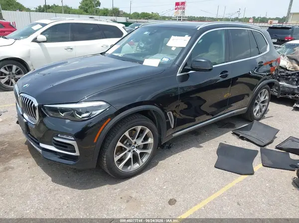 5UXCR4C0XL9B48020 2020 BMW X5 - Image 2