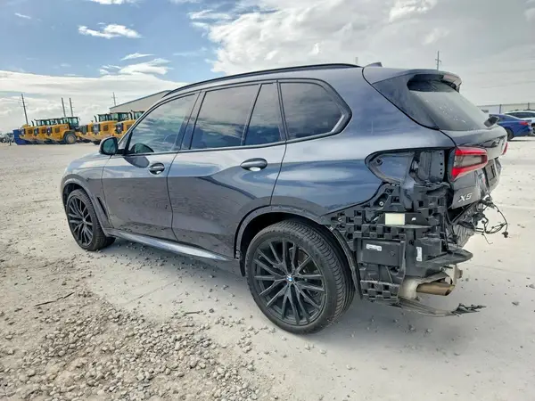 5UXCR4C0XL9D27237 2020 BMW X5 - Image 2