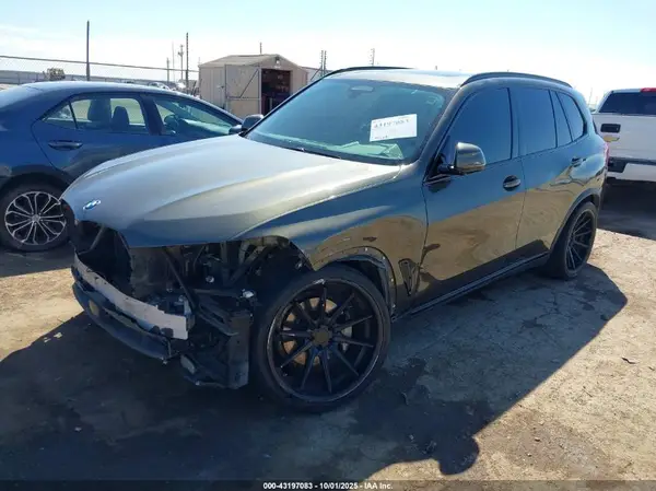 5UXCR4C0XLLE30791 2020 BMW X5 - Image 2