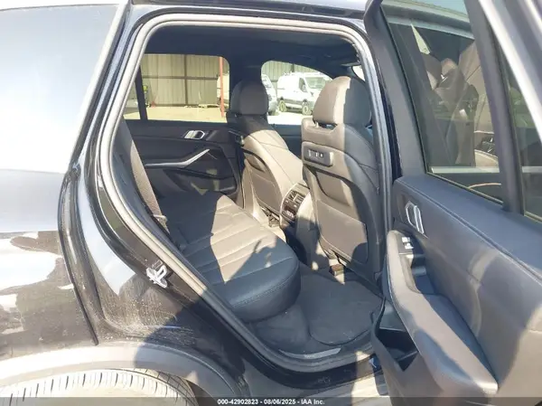 5UXCR4C0XM9G75475 2021 BMW X5 - Image 8
