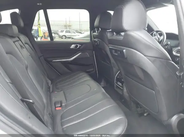 5UXCR4C0XM9H36033 2021 BMW X5 - Image 8