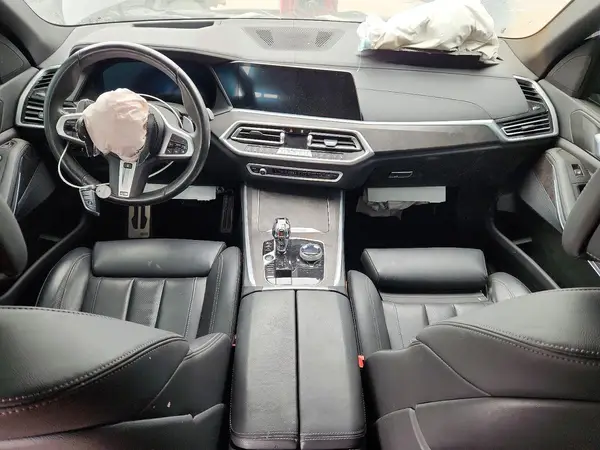 5UXCR4C0XN9L94517 2022 BMW X5 - Image 8