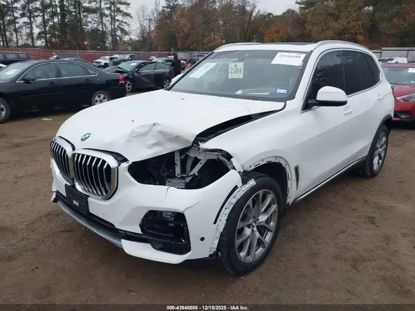 5UXCR4C0XN9M52531 2022 BMW X5 - Image 2