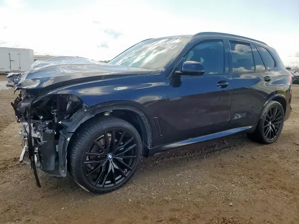 5UXCR4C0XN9N02814 2022 BMW X5 - Image 1