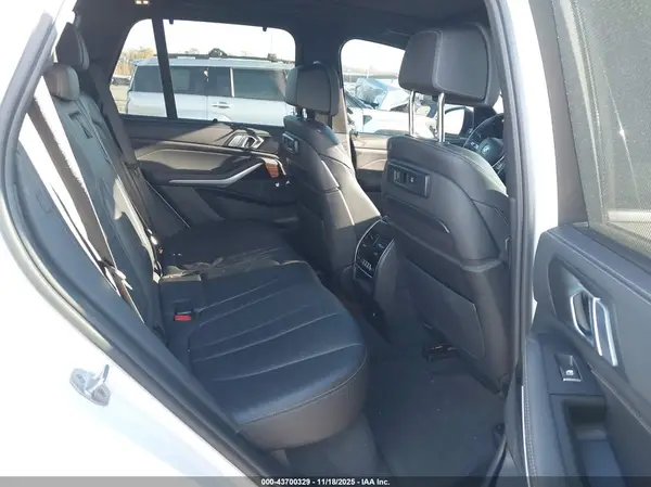 5UXCR6C00L9B49768 2020 BMW X5 - Image 8