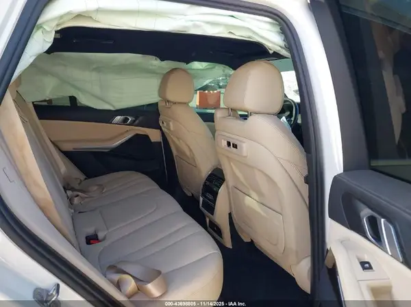 5UXCR6C00L9C49966 2020 BMW X5 - Image 8