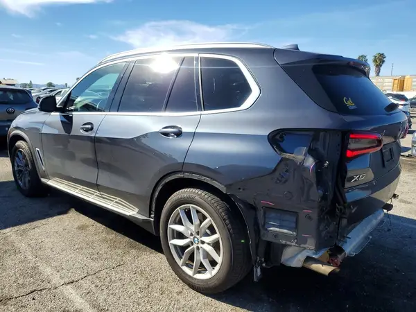 5UXCR6C00L9C97323 2020 BMW X5 - Image 2