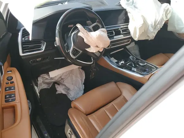 5UXCR6C00M9E75622 2021 BMW X5 - Image 8