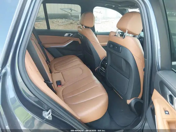 5UXCR6C00M9H36683 2021 BMW X5 - Image 8