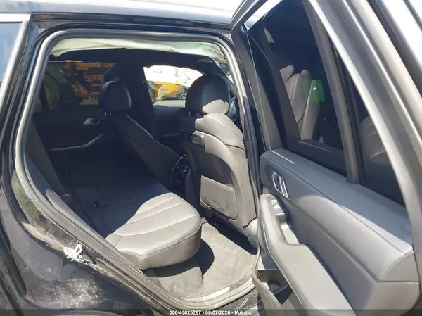 5UXCR6C00N9M46958 2022 BMW X5 - Image 8