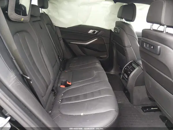 5UXCR6C00N9N02445 2022 BMW X5 - Image 8