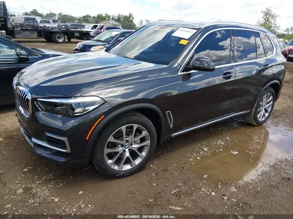 5UXCR6C00N9N24316 2022 BMW X5 - Image 2