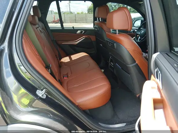 5UXCR6C00N9N24316 2022 BMW X5 - Image 8