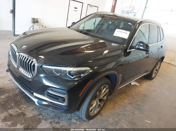 5UXCR6C00N9N32867 2022 BMW X5 - Image 2