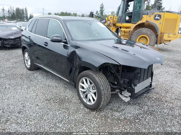 5UXCR6C00P9P78885 2023 BMW X5 - Image 1