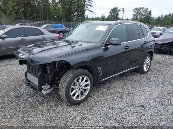 5UXCR6C00P9P78885 2023 BMW X5 - Image 2