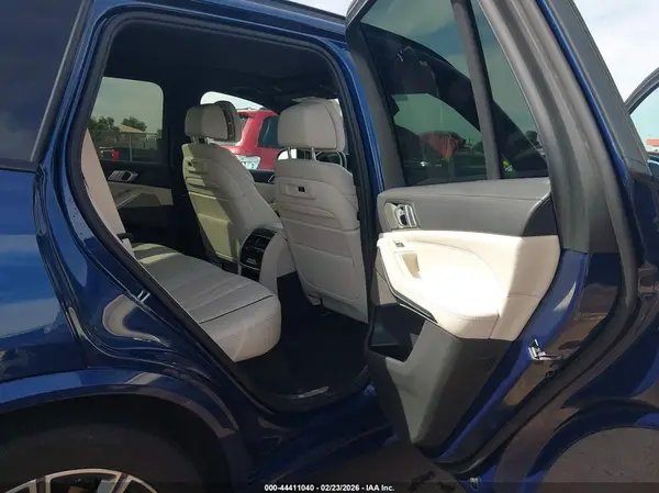 5UXCR6C01L9B15323 2020 BMW X5 - Image 8
