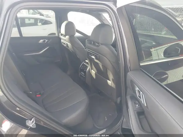 5UXCR6C01L9B84495 2020 BMW X5 - Image 8