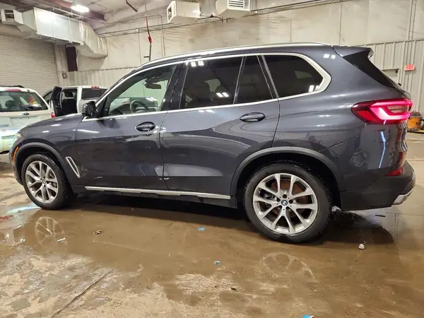 5UXCR6C01L9C57106 2020 BMW X5 - Image 2