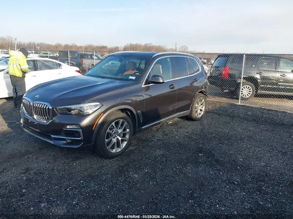 5UXCR6C01M9D98663 2021 BMW X5 - Image 2