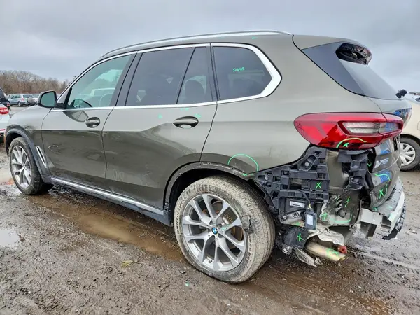 5UXCR6C01M9E68226 2021 BMW X5 - Image 2