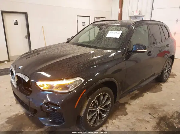 5UXCR6C01N9J40240 2022 BMW X5 - Image 2