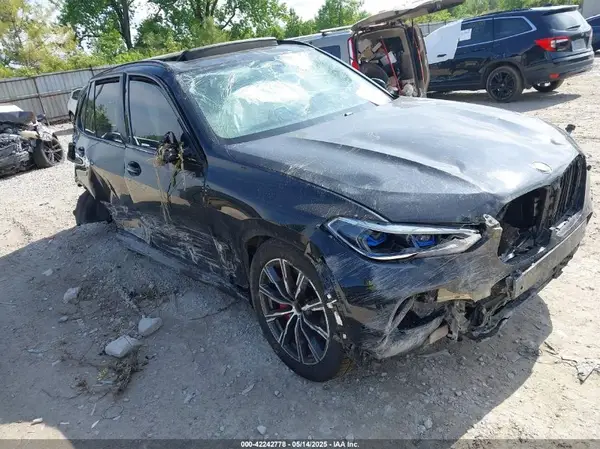 5UXCR6C01N9K28396 2022 BMW X5 - Image 1