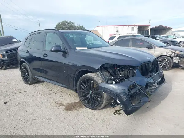 5UXCR6C01N9K34988 2022 BMW X5 - Image 1